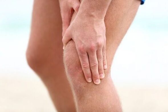 La douleur dans l'articulation du genou avec l'arthrose