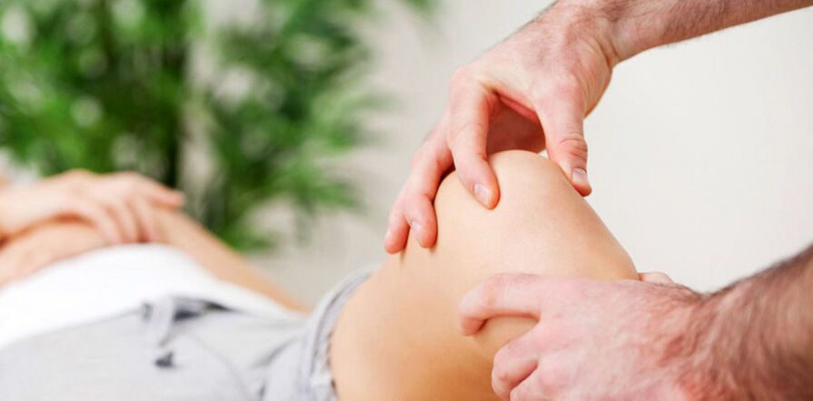 massage du genou pour les douleurs articulaires